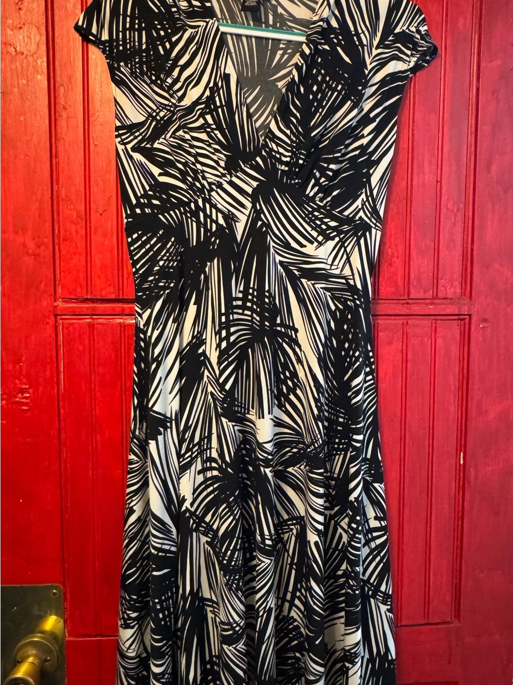 Black & White Printed V-Neck Midi Dress